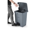 Poubelle a pedale  AmerBox  68L  Gris clair  490x410x H 660mm