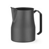 Pot a lait noir mat avec bec verseur en forme V  HENDI  0 7L  Noir   84x H 130mm